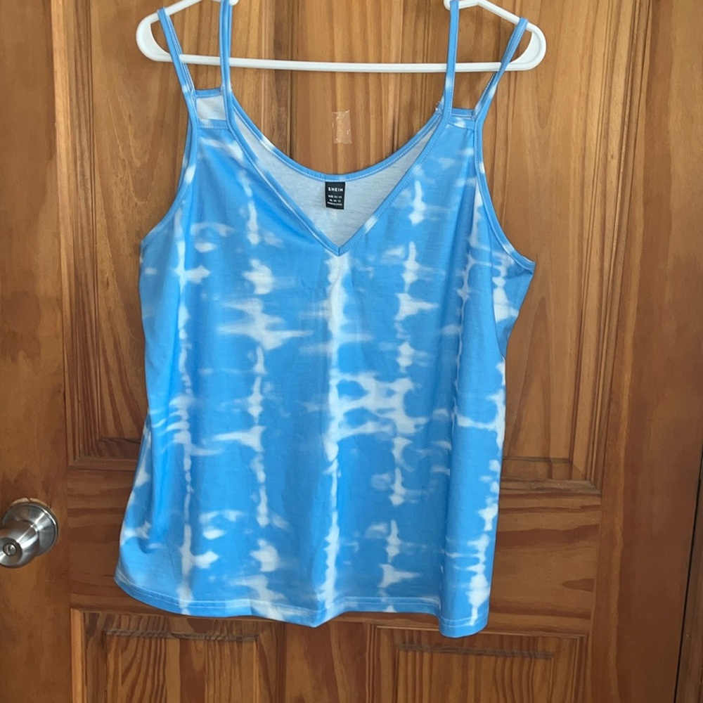 Sleeveless top